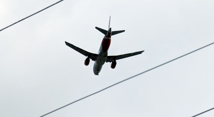 La ONU advierte hay un mayor riesgo de que aviones civiles sean blanco de ataques o queden atrapados en fuego cruzado