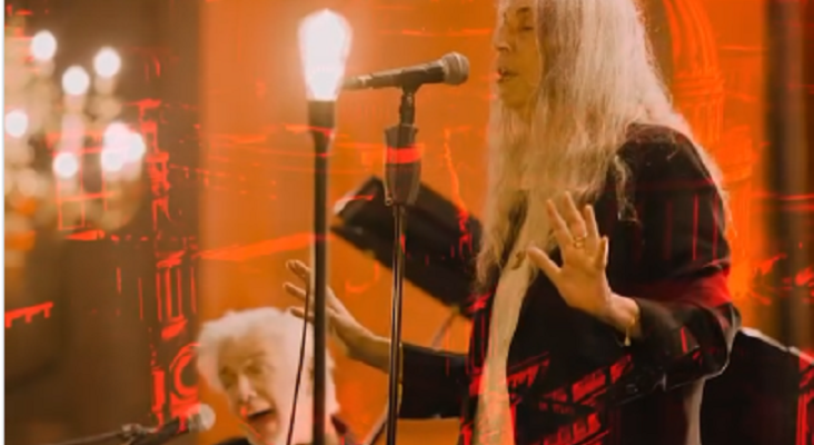 Patti Smith durante su concierto en St Paul's