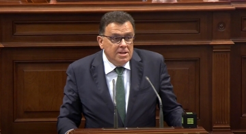 Manuel Miranda durante su comparecencia en el Parlamento de Canarias Manuel Miranda durante su comparecencia en el Parlamento de Canarias