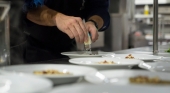 Después de las camareras de pisos, MarSenses reduce a 32 horas la jornada de sus cocineros mayores sin rebajar el sueldo Después de las camareras de pisos, MarSenses reduce a 32 horas la jornada de sus cocineros mayores sin rebajar el sueldo