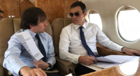 José Manuel Albares y Pedro Sánchez Foto Moncloa