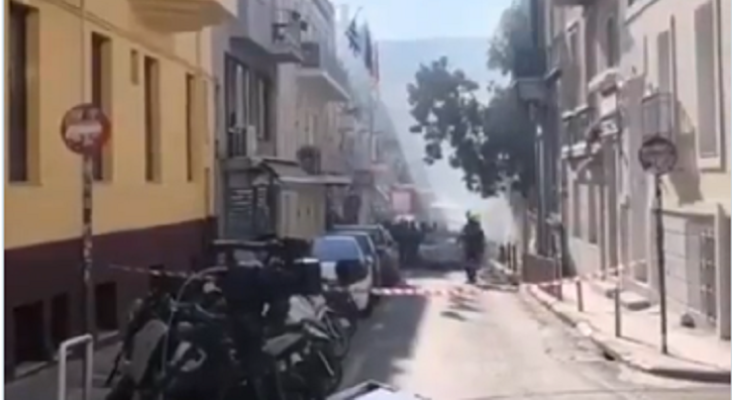 Zona acordonada en las inmediaciones del edificio derruido