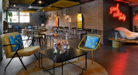 Interior del Moxy Barcelona, hasta ahora único hotel de esta marca de Marriott en Españaic Hor