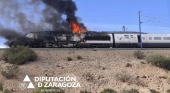 Convoy incendiado Foto Bomberos de la Diputación de Zaragoza