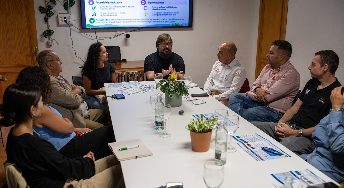 Oasis Wildlife Fuerteventura comparte su modelo de depuración natural de agua con expertos del proyecto europeo NATALIE