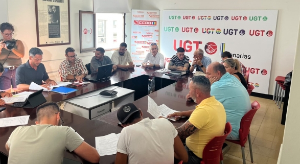 Canarias firma por primera vez un convenio colectivo para sus socorristas | Foto: UGT Canarias