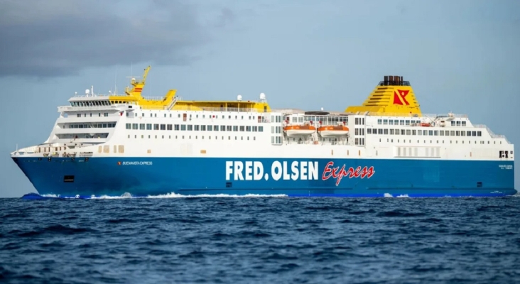 Ferry de Fred Olsen Express, que cubre habitualmente la ruta