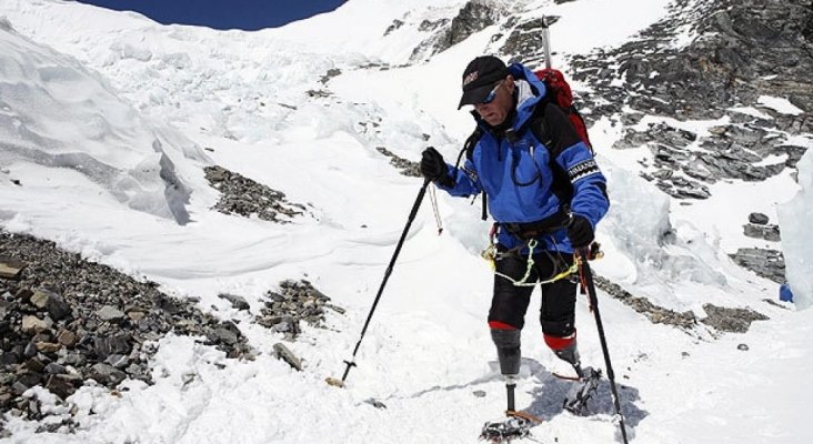 Mark Inglis en el Everest