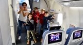 Niños bailando en vuelo de Air Europa