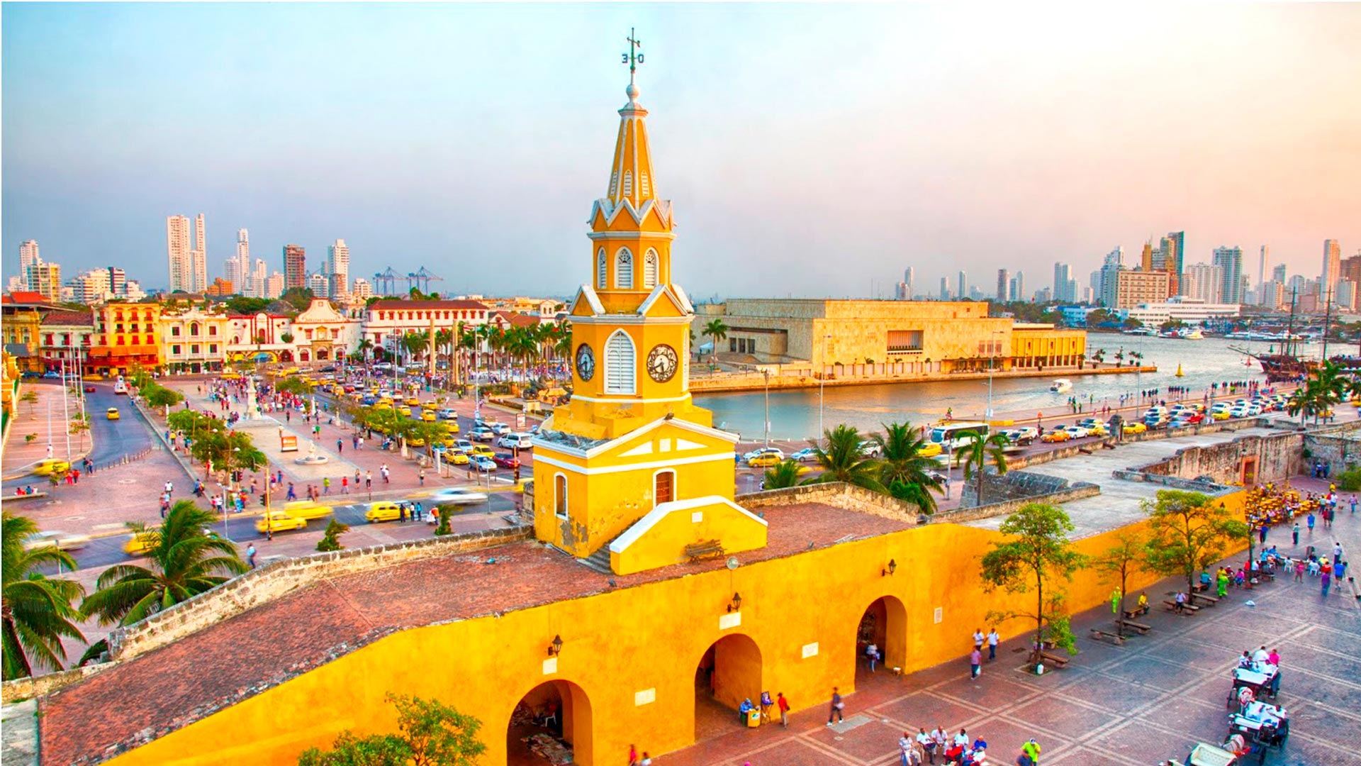 Cartagena De Indias Y El Caribe Colombiano
