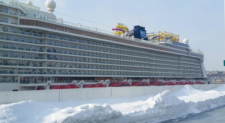 La tormenta Grayson afecta a más de 10.000 vuelos y amenaza las rutas de cruceros