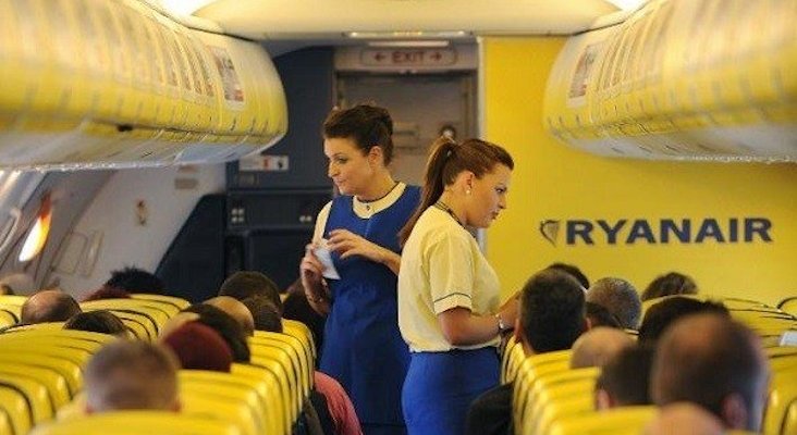 tripulación de cabina Ryanair
