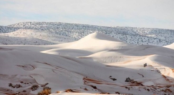 Nieve en el Sáhara