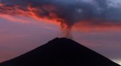 Monte Agung en erupción