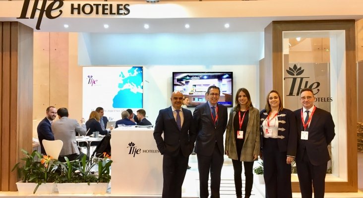 Alfredo Díaz, Carlos Gimeno, María José Martinón, Sonia Díaz y Carlos Villota (hoteleros y ejecutivos de Hoteles THe)