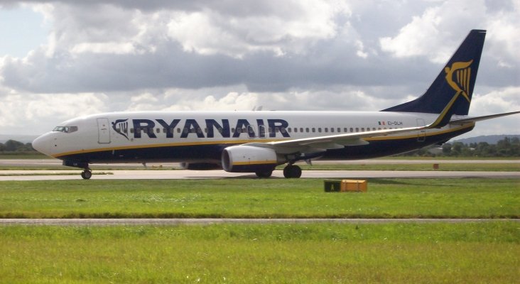 Avión de Ryanair en el aeropuerto de Mánchester