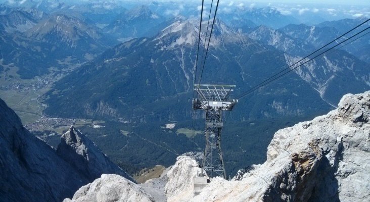 Inauguran el teleférico que alcanza la montaña más alta de Alemania 