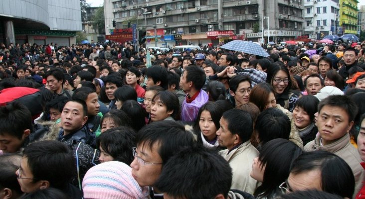 Multitud de chinos