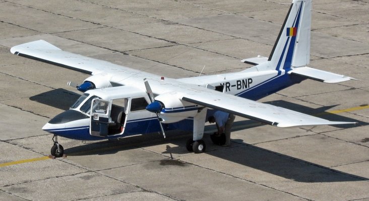 Avión BN 2