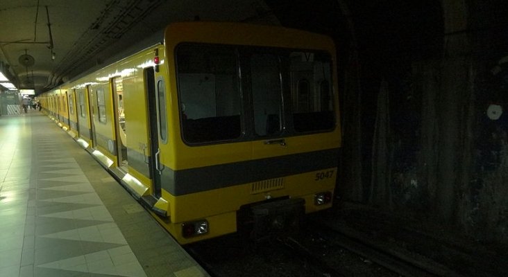 Tren Caf 5000 en Buenos Aires