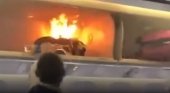 Incendio de una batería externa en un avión