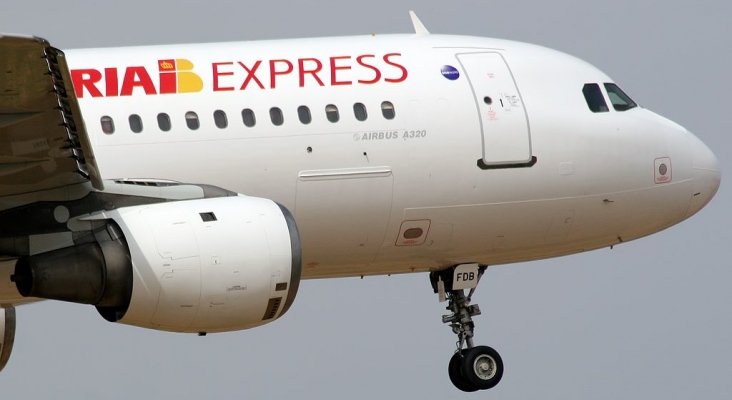 Avión de Iberia Express en pleno vuelo