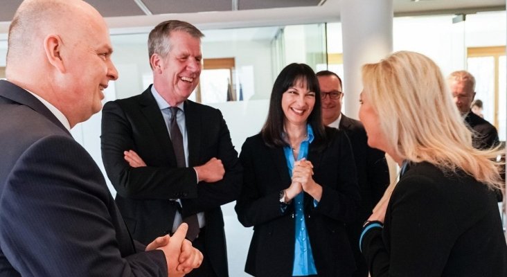 Momento del encuentro de la ministra de Turismo de Grecia con los máximos representantes de TUI Group