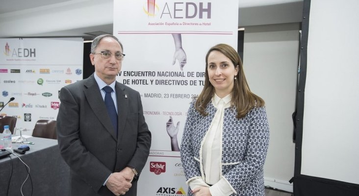 Manuel Vegas Lara, presidente nacional de AEDH y Nuria Zamorano, nueva gerente de AEDH 