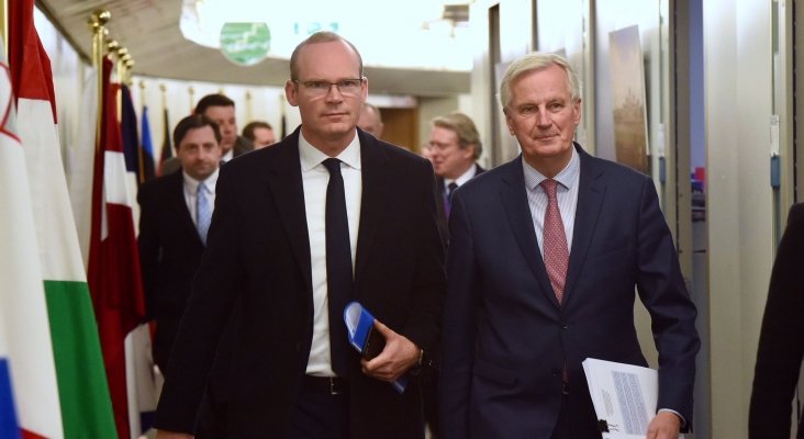David Davis y Michel Barnier