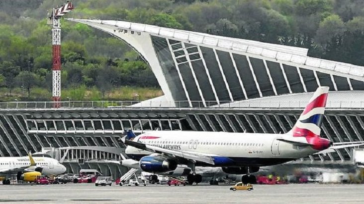 Aeropuerto de Loiu Aeropuerto de Loiu