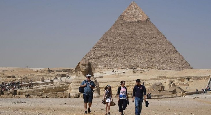 Egipto castigará a los vendedores que acosen a los turistas