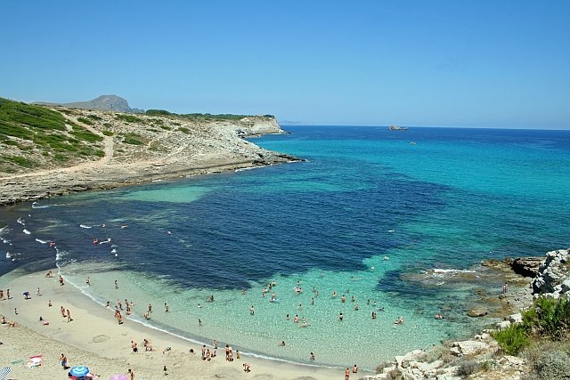 Prohíben los vehículos en una turística playa de Cala Torta, en Mallorca