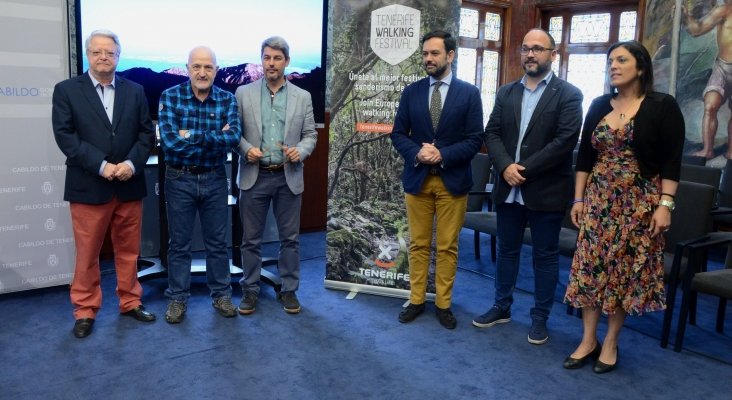 De izqda. a dcha. Fernando Senante, Sebastián Álvaro, Alberto Bernabé, Lope Afonso, José Antonio Valbuena y Dimple Melwani en la presentación del Tenerife Walking Festival