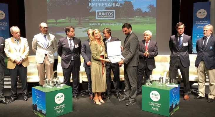 Entrega del premio golf