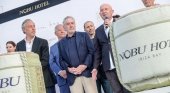 Robert de Niro celebra la 'ceremonia del sake' en su hotel Nobu Ibiza