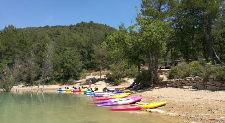 Empresa adapta sus kayaks para personas con movilidad reducida