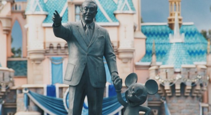 Los trabajadores de Disney no son "empleados" sino "miembros del elenco"