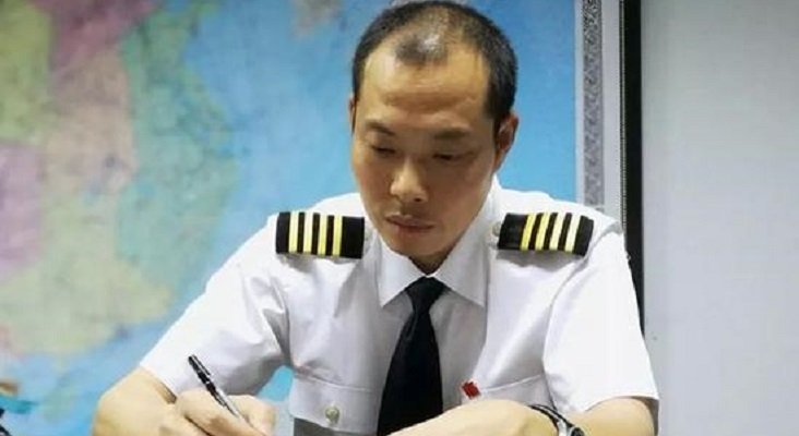  Premiado piloto chino que salvó un Airbus A319. Foto de jqknews