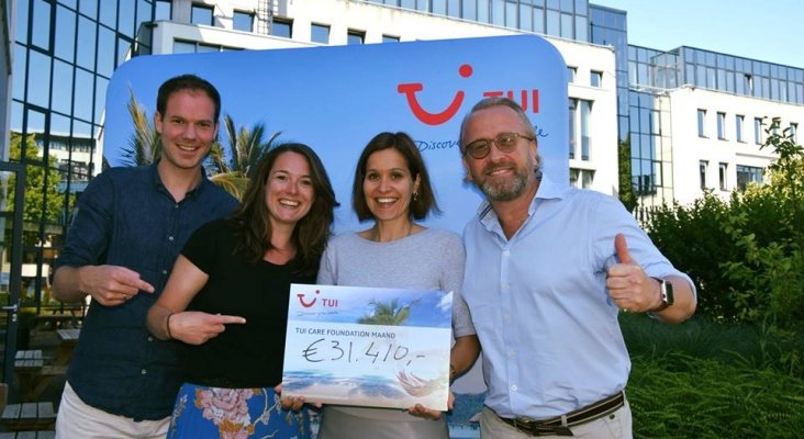 Arjan Kers, General Manager de TUI Nederland con Elise Allart, Executive Director Programmes & Operations de TUI Care Foundation, Anita Oosterlee de Sustainable Tourism y Melvin Mak, Manager of Sustainability de TUI Benelux.