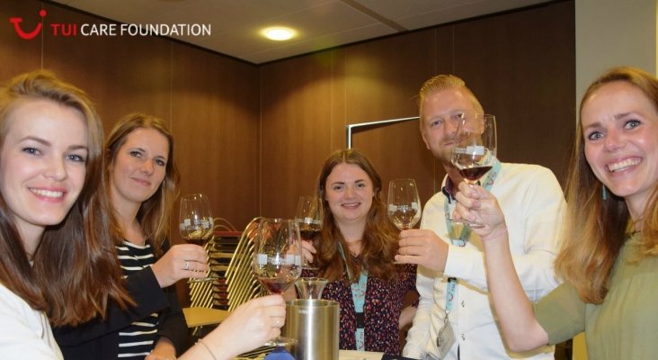 Catas de vino de Creta para recaudar fondos para la TUI Care Foundation (2)