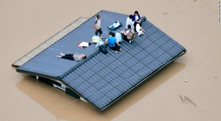 114 muertos y 5 millones de desplazados por inundaciones en Japón Foto: CNN
