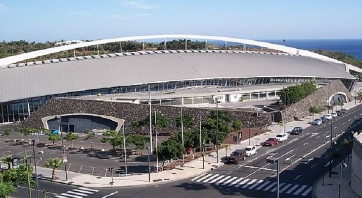 Apertura del foro sobre la  regulación del alquiler vacacional|Foto: CC BY-SA 2.5 ES Enrique Castrillo Núñez