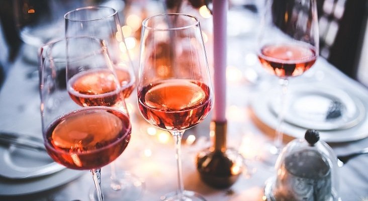 10 millones de botellas de vino rosado español vendidos como francés 