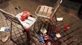 Un mantero arremete a ‘hebillazos’ contra un turista|Foto: restos de sangre del turista herido por el mantero-Crónica Global