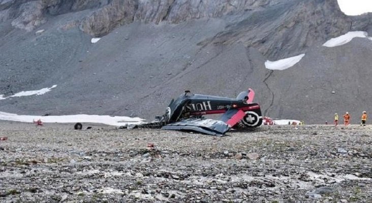 20 personas pierden la vida en un accidente aéreo en Suiza|Foto: Imágenes del avión siniestrado- Police of Grisons vía EFE 