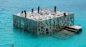 Maldivas presenta el primer museo semisumergido del mundo|Foto: © Coralarium- Jason deCaires Taylor vía Condé Nast Traveler