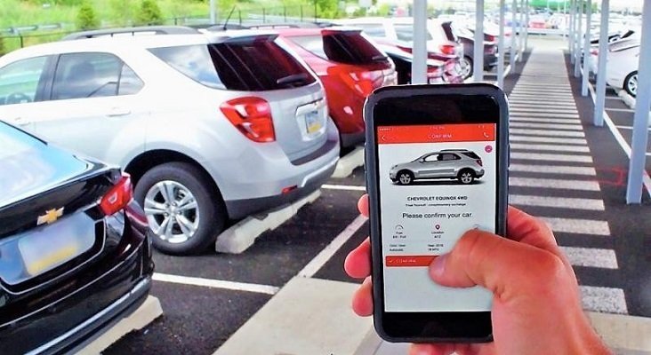 Avis Budget registra más de 100.000 vehículos conectados en su flota|Foto: hosteltur