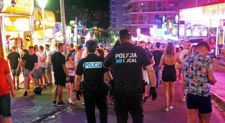 Magaluf limpia su imagen de turismo barato y de borrachera|Foto: Magaluf, Calvià- Jaime Reina, AFP vía La Vanguardia