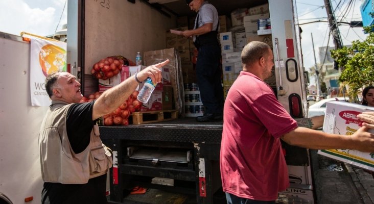 José Andrés cuenta con un gran equipo de chefs y voluntarios | Foto CNN