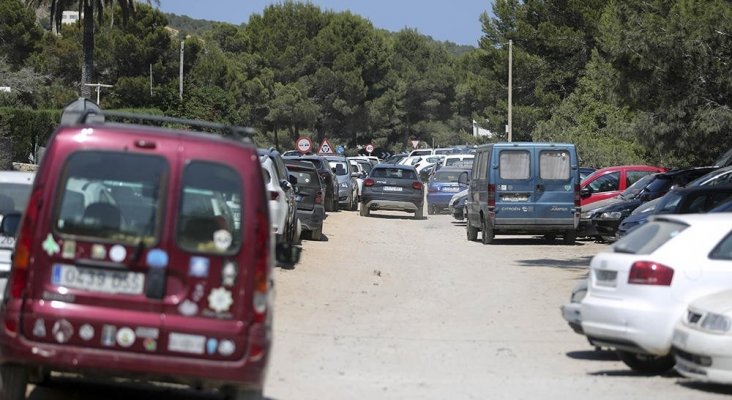 Ibiza limita el acceso de vehículos en una de sus playas|Foto: Toni Escobar- Diario de Ibiza